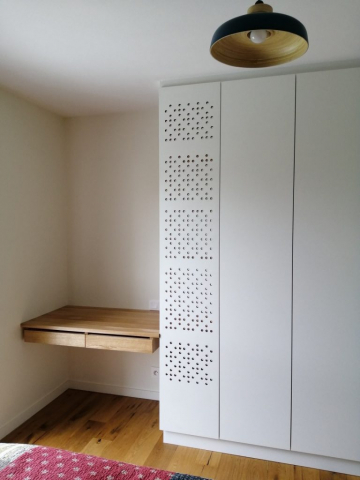Bureau et panneau ©MPallot